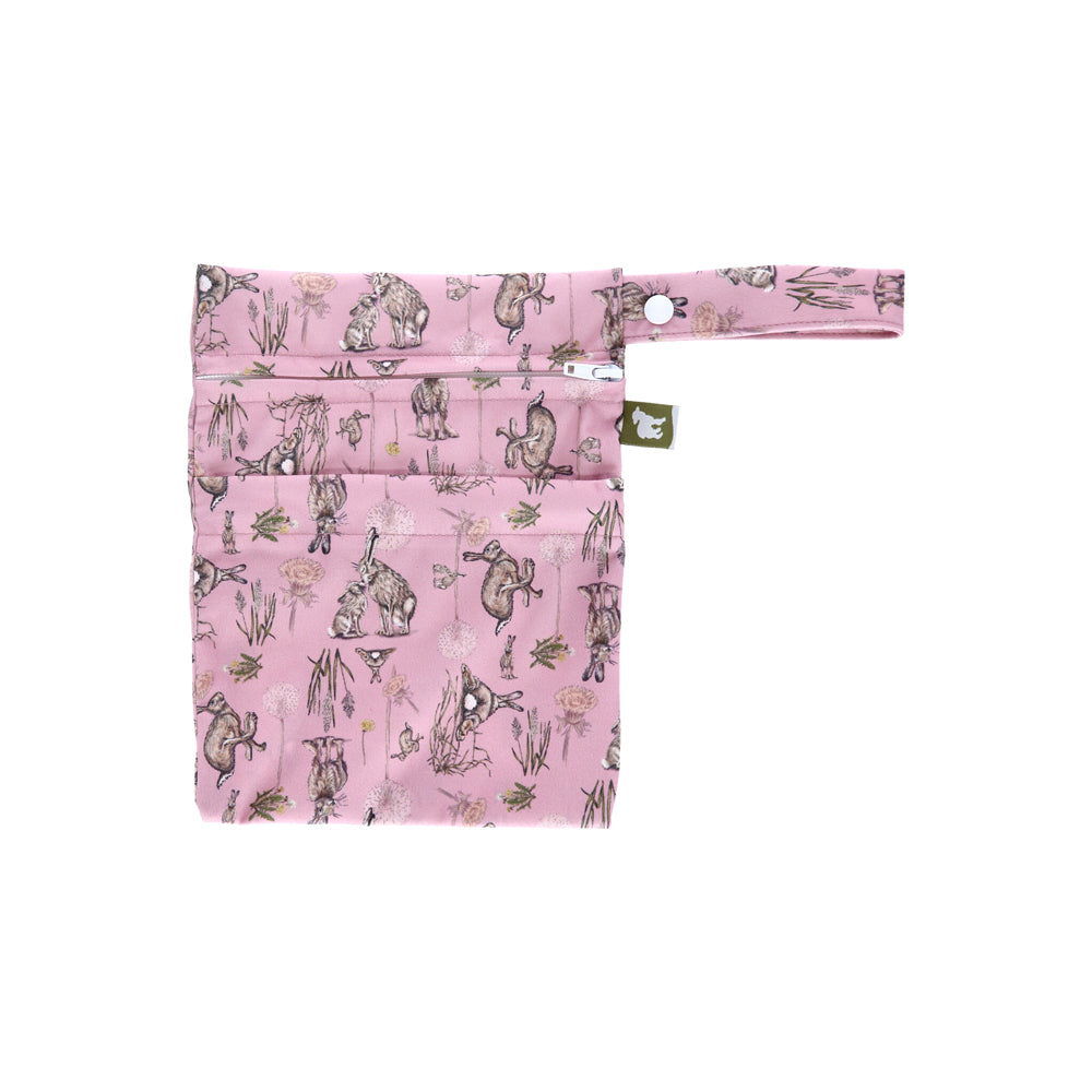 Little Lamb - Nasstasche mit Trockenfach - Wetbag mit Schlaufe - Gr. S (18x24 cm)