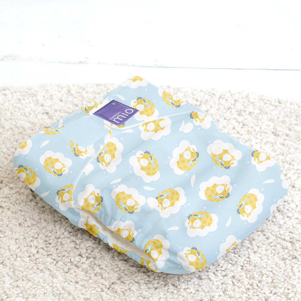 Bambino Mio MioSolo Classic Windel Dreamy Giraffe liegend