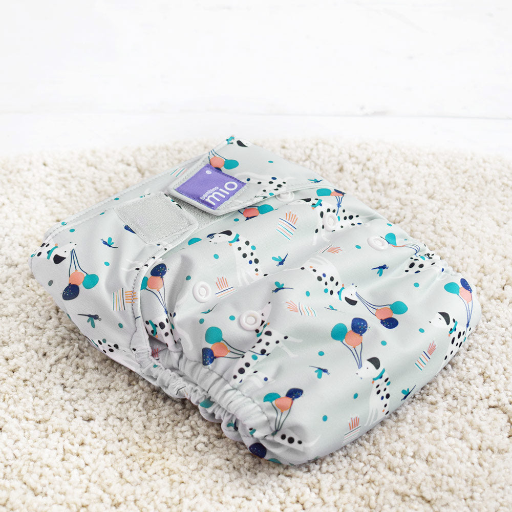 Bambino Mio MioSolo Windel Puppy Party liegend