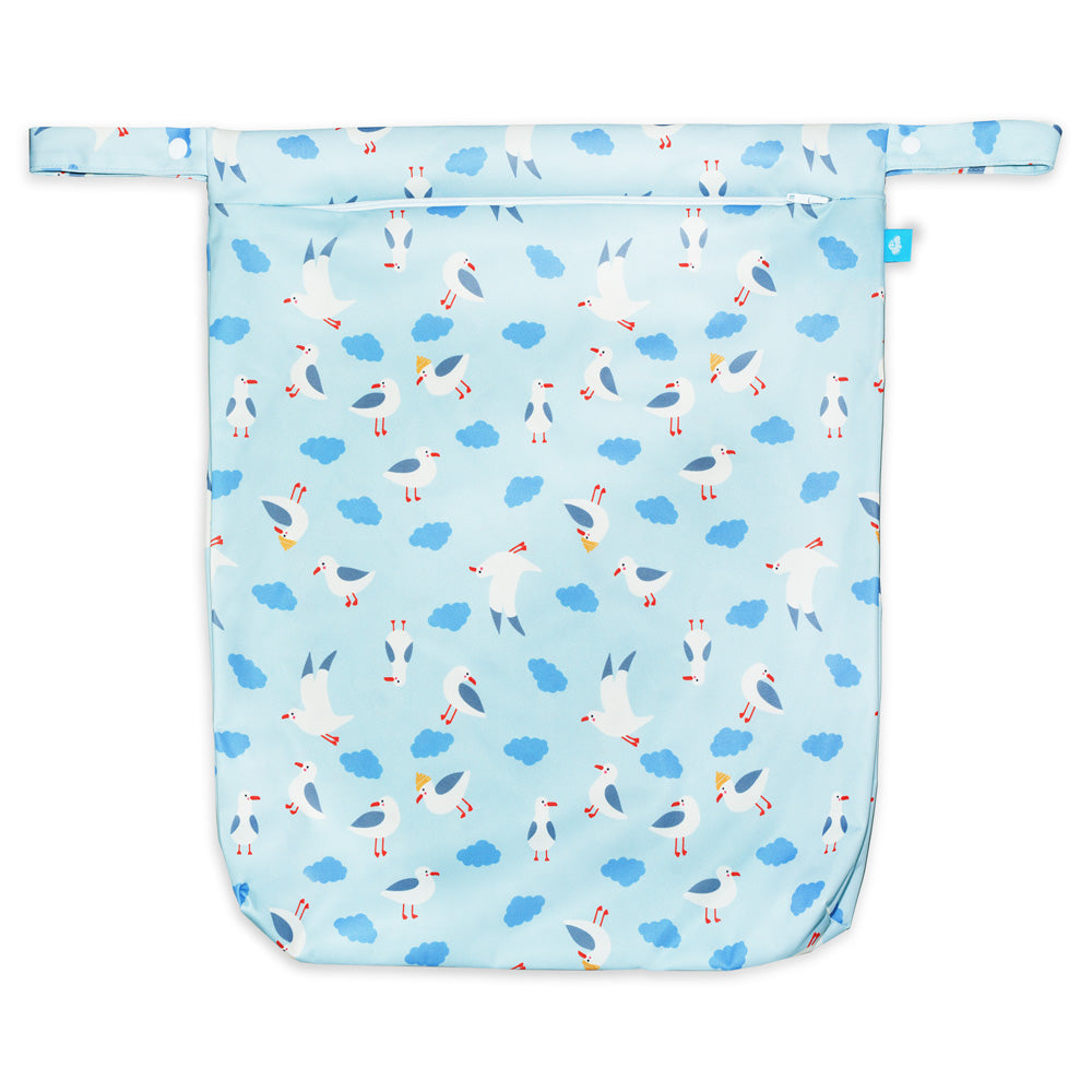 Little Clouds einfache Nasstasche (Wetbag) Größe M im Design Möwen von vorn mit Reißverschluss und Druckknopf-Schlaufe