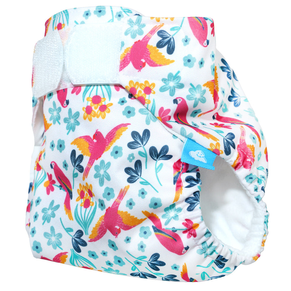 Little Clouds SwimCloud Schwimmwindel Größe 1 im Design Papageien schräg von der Seite mit Klettverschluss und Beinbündchen