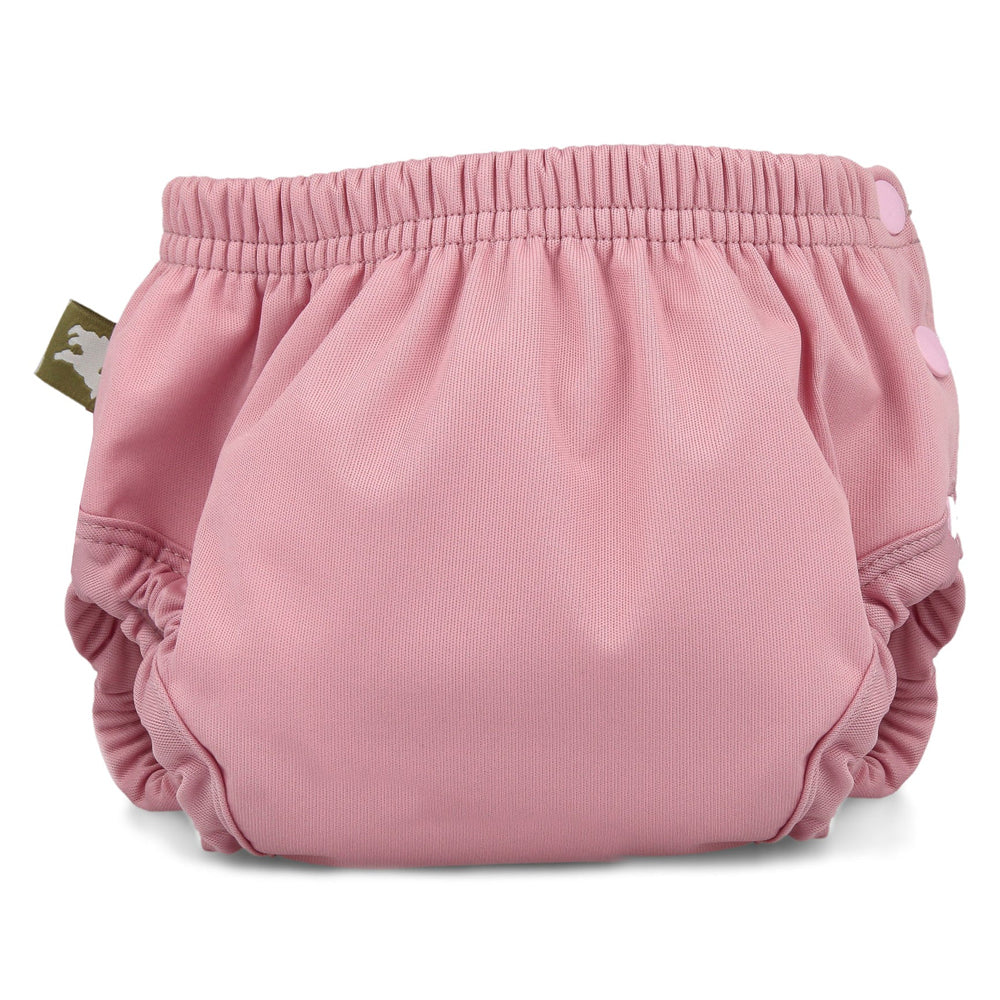 Little Lamb Töpfchentrainingshose in Rosa von vorn mit seitlichen Druckknöpfen und Etikett