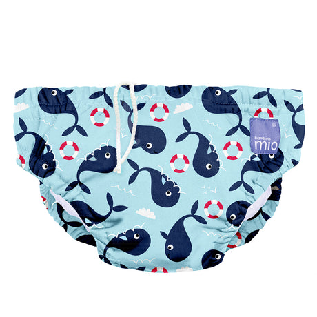 Bambino Mio - wiederverwendbare Schwimmwindeln - Whale Wharf (Größe S-XL) - Vertrauen Sie der begehrten Bambino Mio Schwimmwindel. Diese gibt vor allem Ihnen als Eltern ein gutes Gefühl bei den ersten Schwimmversuchen Ihres Schatzes.