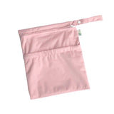 Little Lamb - Nasstasche mit Trockenfach - Wetbag mit Schlaufe - Gr. M (26x28 cm)