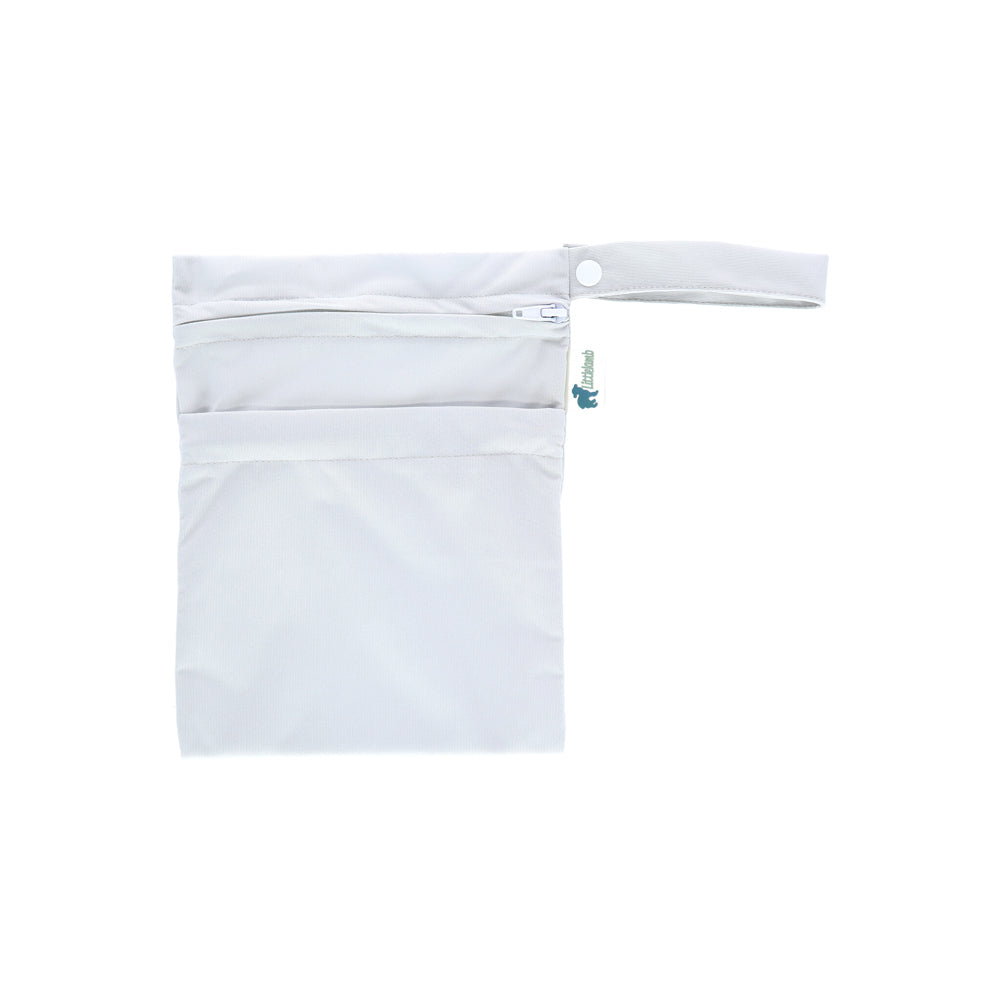 Little Lamb - Nasstasche mit Trockenfach - Wetbag mit Schlaufe - Gr. S (18x24 cm)