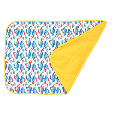 TotsBots - wasserdichte Wickelunterlage "Happy Mat" (72x47 cm)