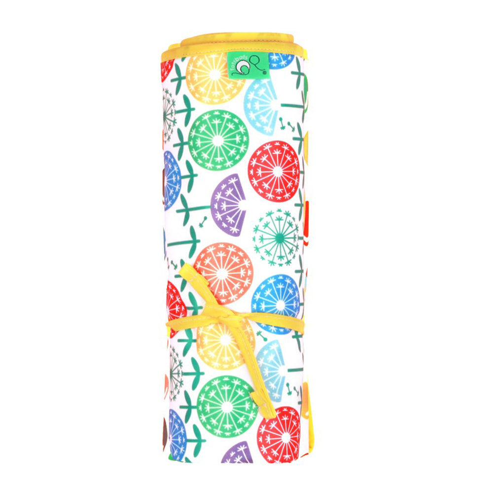 TotsBots - wasserdichte Wickelunterlage "Happy Mat" (72x47 cm)