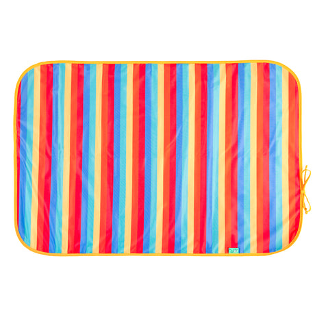 TotsBots - wasserdichte Wickelunterlage "Happy Mat" (72x47 cm)