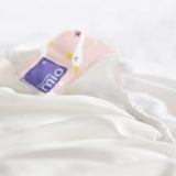 Detail der Bambino Mio MioSolo Classic Feather Flight mit lila Etikett