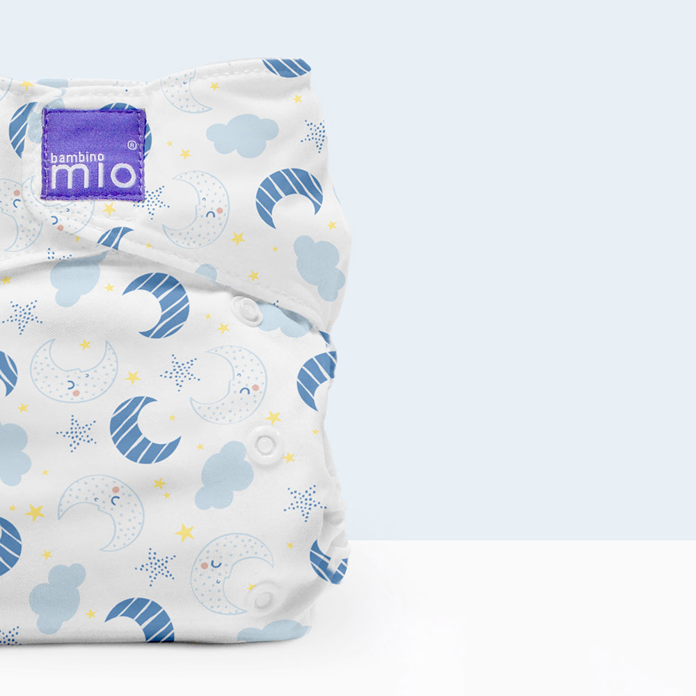 Bambino Mio MioSolo Classic AIO Windel Magical Moon in Seitenansicht