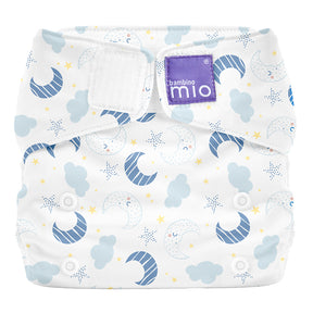 Bambino Mio MioSolo Classic All-in-One Stoffwindel One Size im Design Magical Moon von vorn