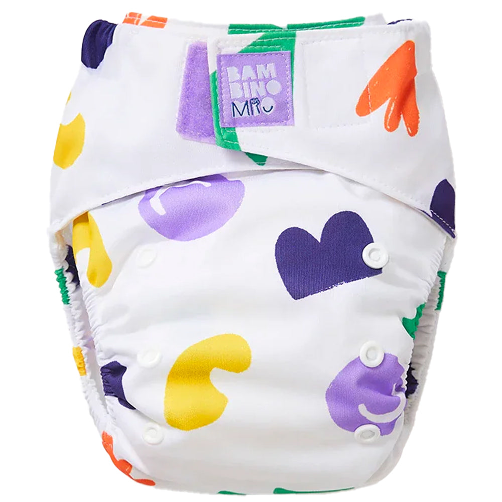 Bambino Mio Revolutionary wiederverwendbare AIO Windel One Size im Design Pop (weiß mit Herzen)