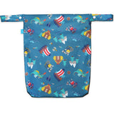 Little Clouds einfache Nasstasche (Wetbag) Größe M im Design Wikinger von hinten