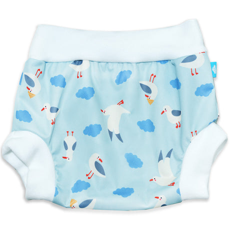 Little Clouds Schlupfhose V2 aus PUL im Design Möwen von vorn: hellblauer Grund mit Möwen und Wolken