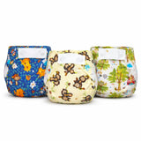 Drei Little Clouds SuperCloud AIO-Windeln in Newborn-Größe in den Designs Waldtiere, Affe und Rotkäppchen