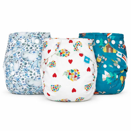 Little Clouds Überhosen Sparpaket XL: drei Überhosen in den Designs Robben, Igel und Wikinger