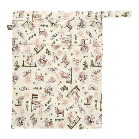 Little Lamb Nasstasche Größe L im Design Loving Ewe mit Schäfchen auf Creme, von vorn mit Trockenfach und Schlaufe