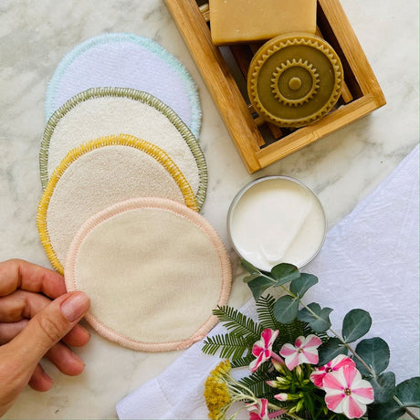 Teby Pink - waschbare Zero-Waste Reingungspads mit vier unterschiedlichen Materialien - nachhaltige Abschminkpads aus Stoff